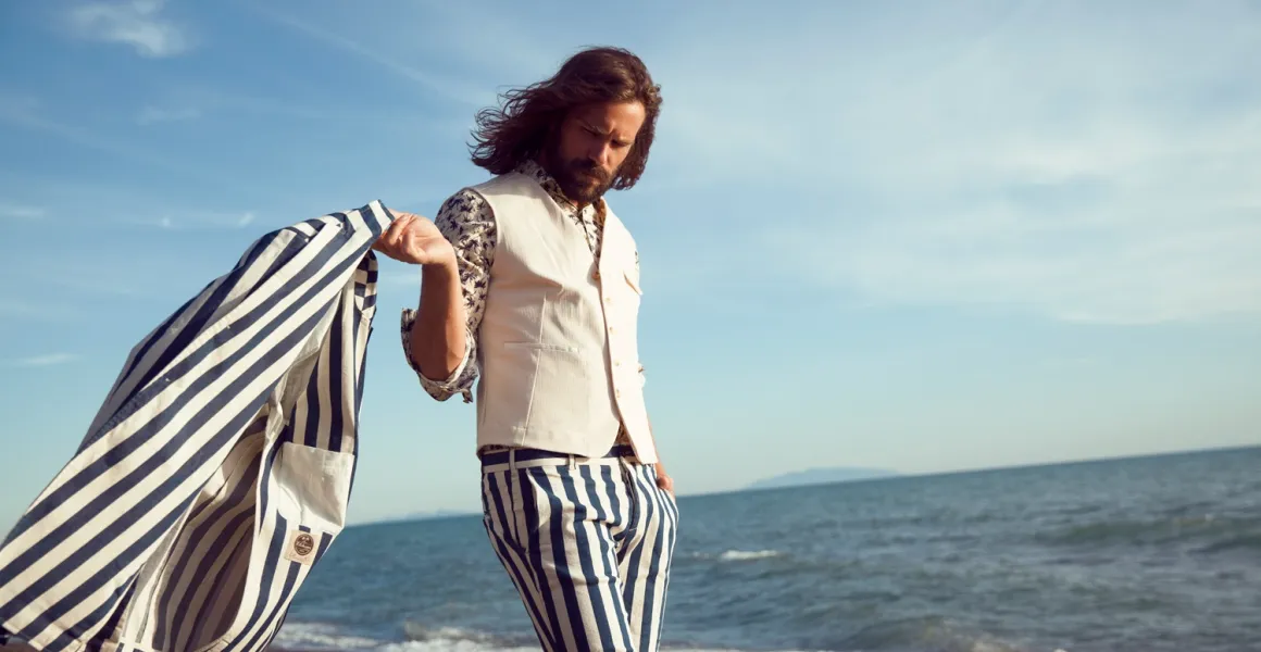 BERTO FOR MITCHUMMLifestyle elegante e un grande sense of humor.